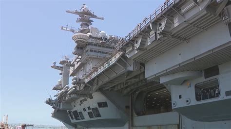 Navy listens to local residents' input on potential issues of 3 aircraft carriers